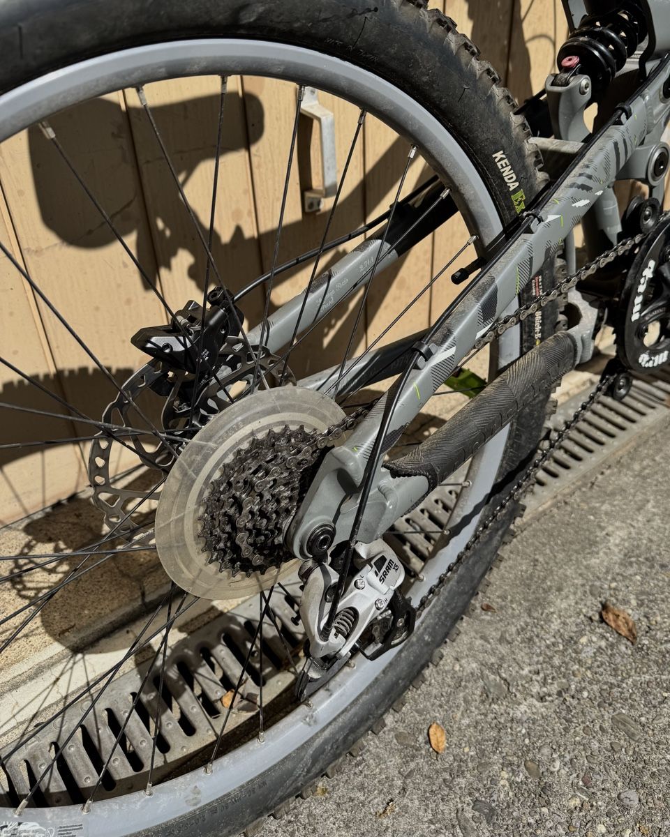 Mongoose Biciclette: Velo Mongoose Downhill – Usato da Schlieren venduto da ben_rf7x 6