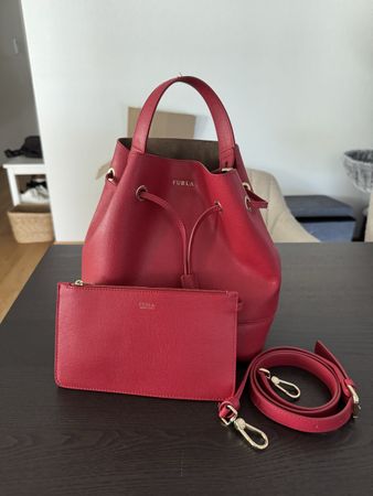 Furla Stacy Bucket Bag Handtasche rot inkl. Pochette
