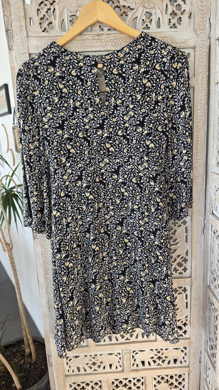 Vestiti: Robe fleurie ICODE Taille 34/36 état neuf – Nuovo (secondo la descrizione) da Courgevaux venduto da AT12 2