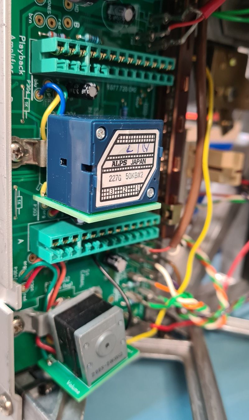 Revox Apparecchi a nastro: Potentiomètre Volume ALPS pour Revox A77 – Nuovo e nell'imballaggio originale da St-Cierges venduto da Pestol 3