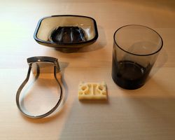 Seifenschale und Zahnputzbecher inkl. Wandhalter