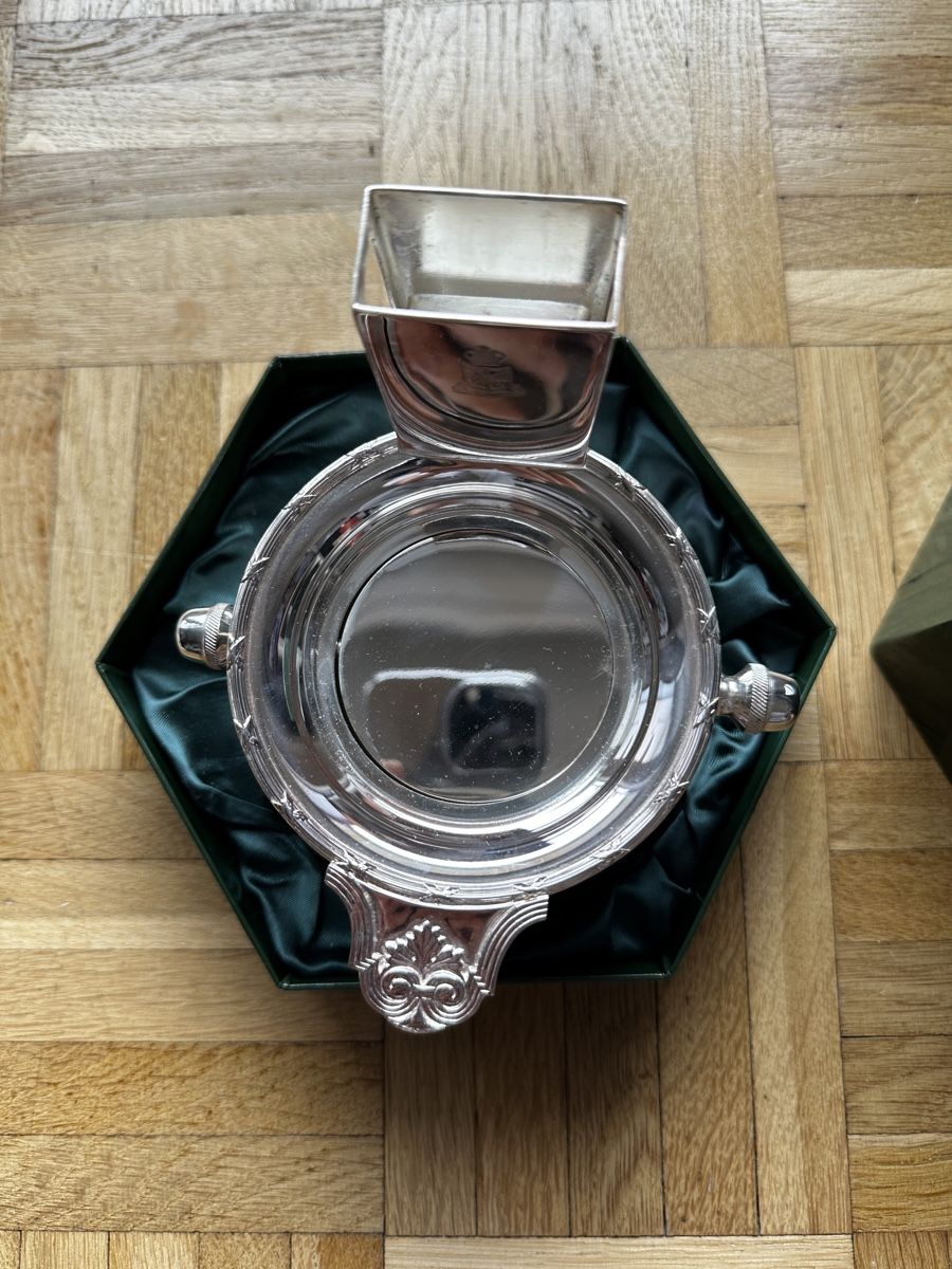 Aschenbecher: Vintage Silver Ashtray with Matchbox Holder – Neu und originalverpackt aus Epalinges von Lily2006