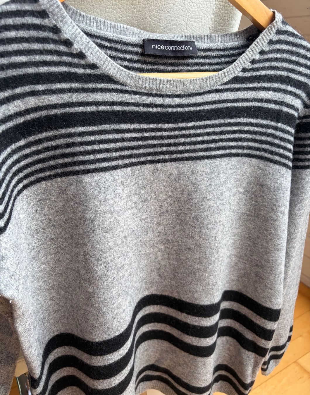 Pulls & Sweat-shirts: Nice Wolle / Kaschmir Pulli Gr.36 – D'occasion à Unterägeri par Jutka_04 3