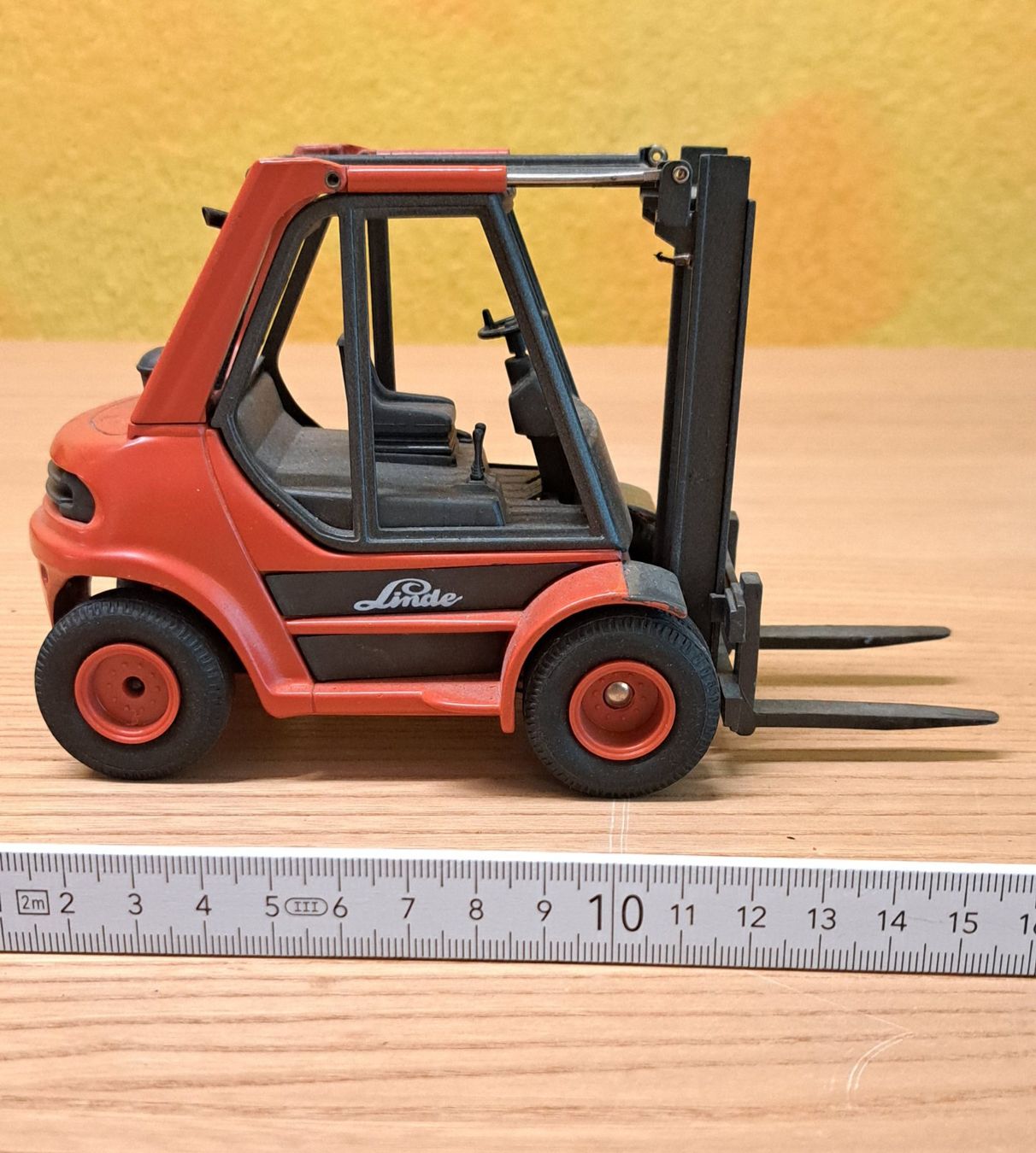 Schuco Modellini d'auto: Linde Modell Stapler (Gabelstapler) Schuco – Usato da Dietlikon venduto da kosta.katoglou 3