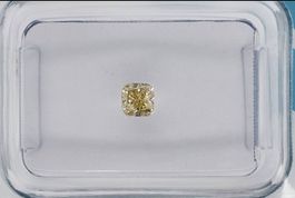Diamant: Fancy Brownish Yellow  0,27ct