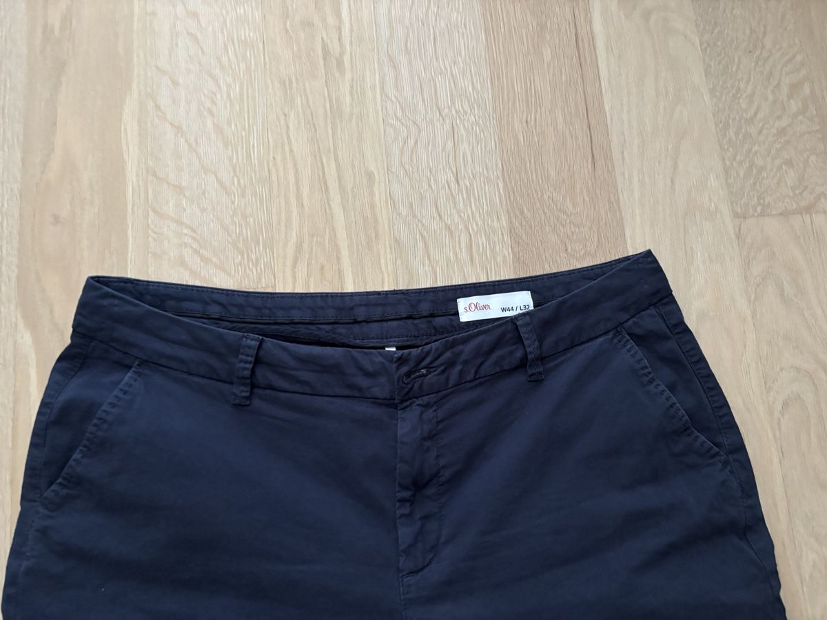 S.Oliver Pantaloni: Chino blau Gr. W44/ L32 s.Oliver – Usato da Gwatt (Thun) venduto da Bioethanol01 1