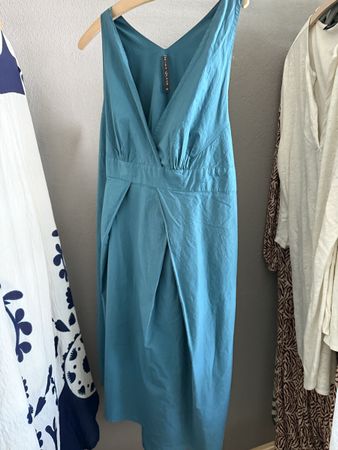 Kleid in tulpenform, türkisfarben, Grösse Lang 