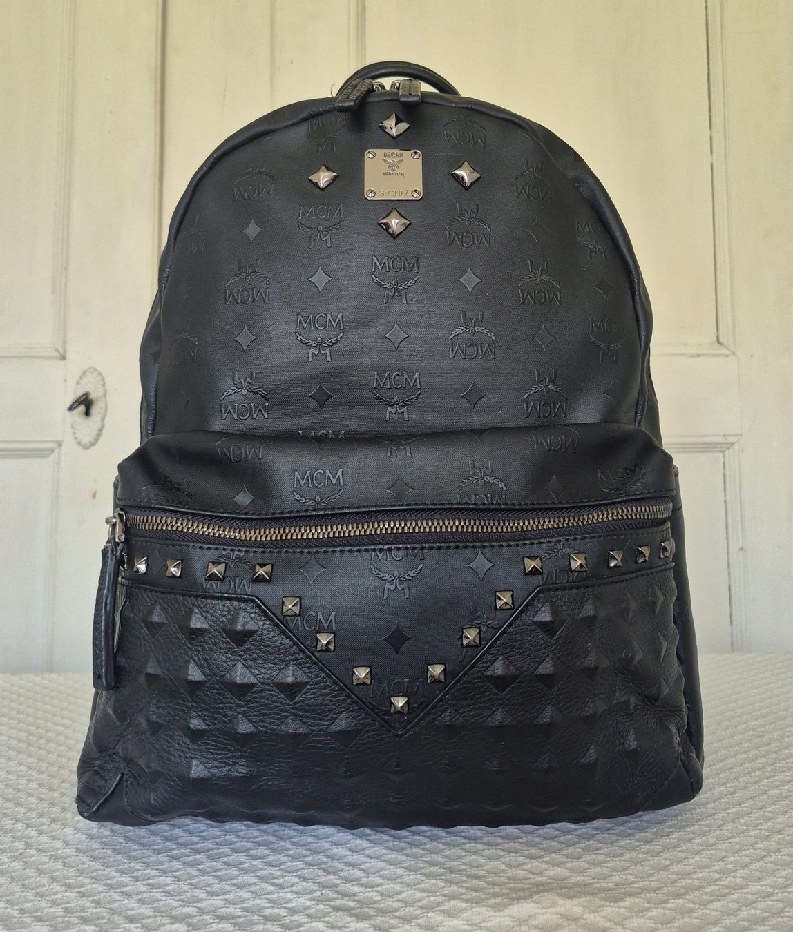 Mcm Rucksäcke: MCM Rucksack mit Nieten – Gebraucht aus Dottikon von Pega7 1