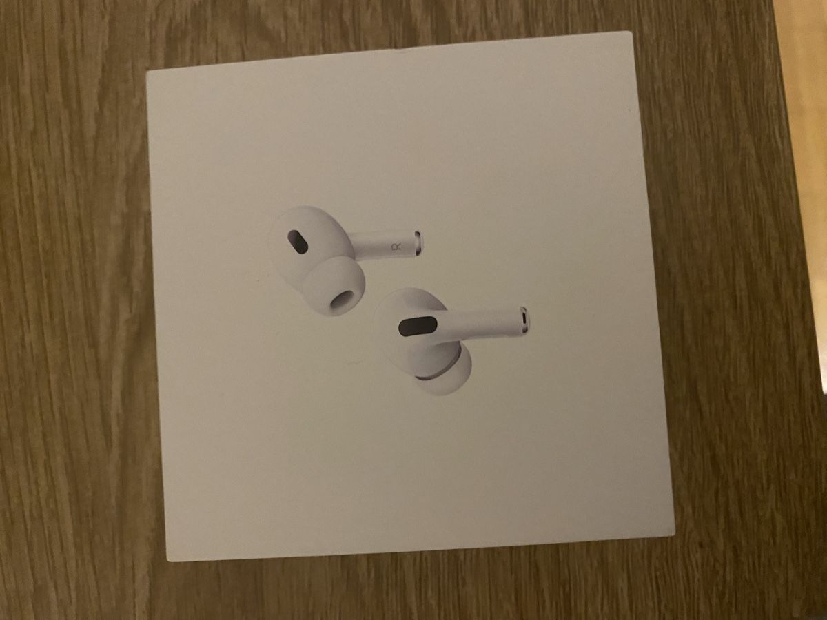 Apple Cuffie: AirPods – Usato da Zürich venduto da muf_lps2