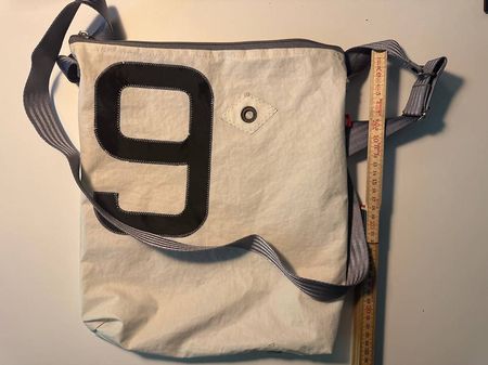 Segeltuchtasche / Umhängetasche aus echtem Segelstoff