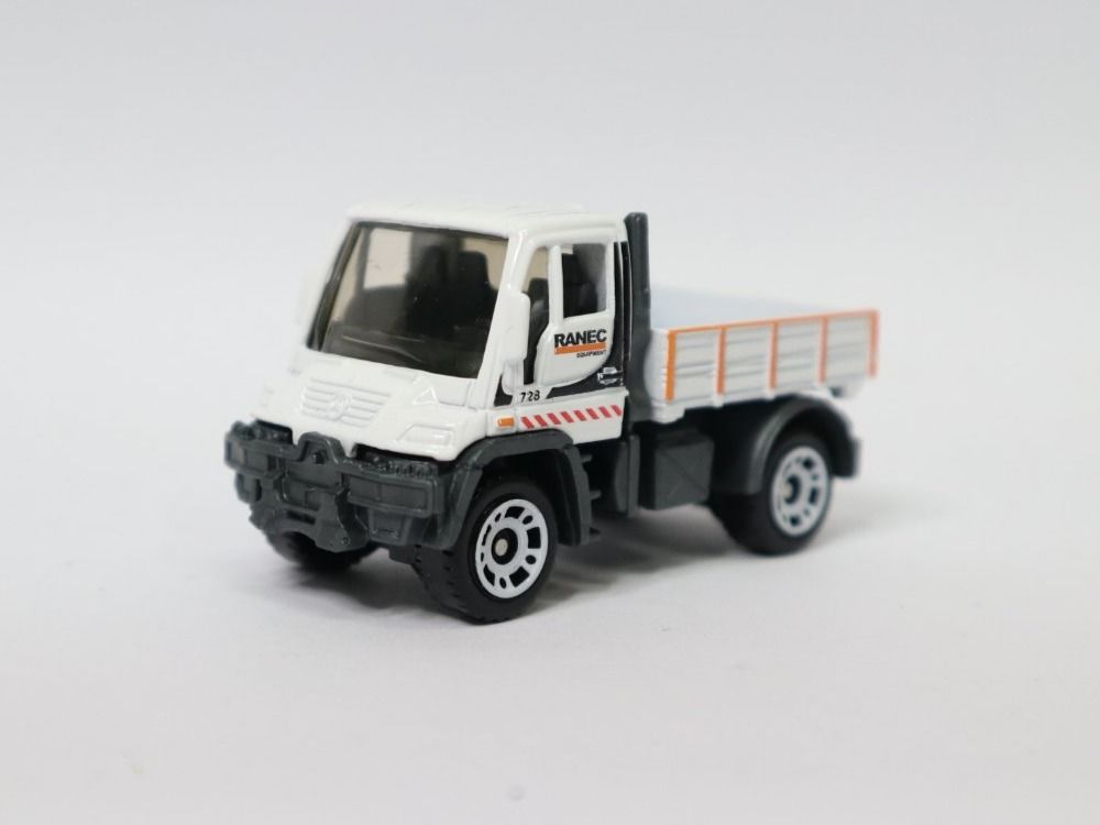 Matchbox Modellini d'auto: Matchbox Mercedes Unimog Ranec  neu – Nuovo (secondo la descrizione) da Eschenbach SG venduto da Astalavista 2