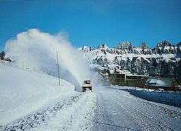 FLUMSERBERG Schneeschleuder mit Churfirsten