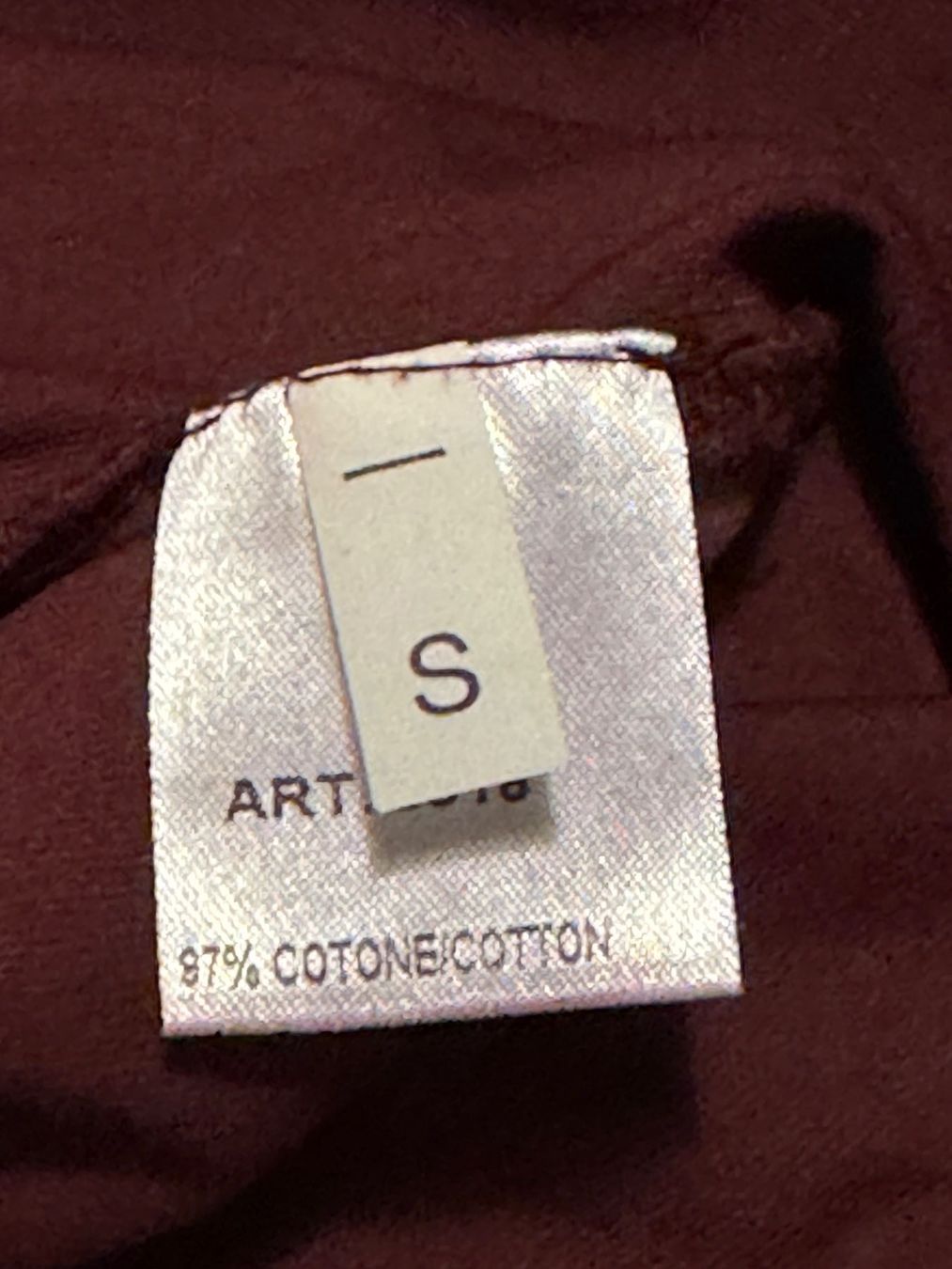Maglioni & Felpe: Dunkelroter Sweater Dark Code, Kastenform, Gr. S – Nuovo (secondo la descrizione) da Erlinsbach SO venduto da Romstrasse 3