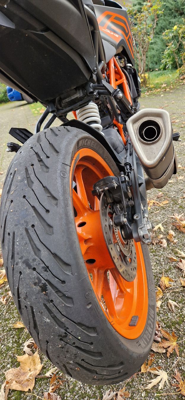 KTM Strasse: KTM Duke 125 – Gebraucht aus Münchenstein von Sommerblume04 5