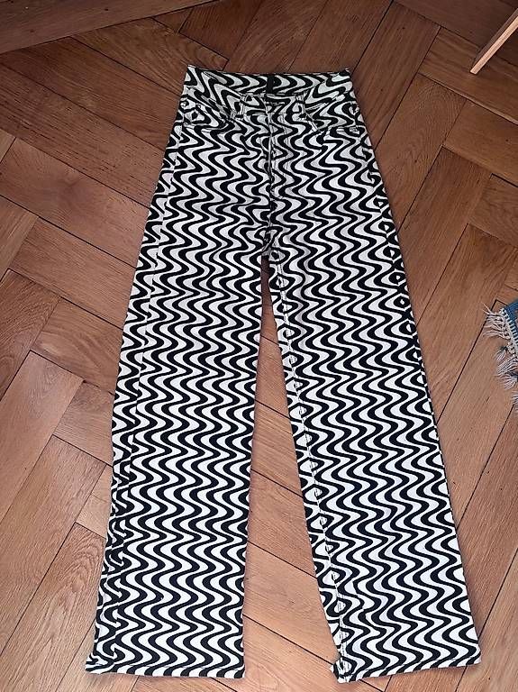 H&M Jeans: Jeans in Grösse 36 – Usato da Bern venduto da viddra