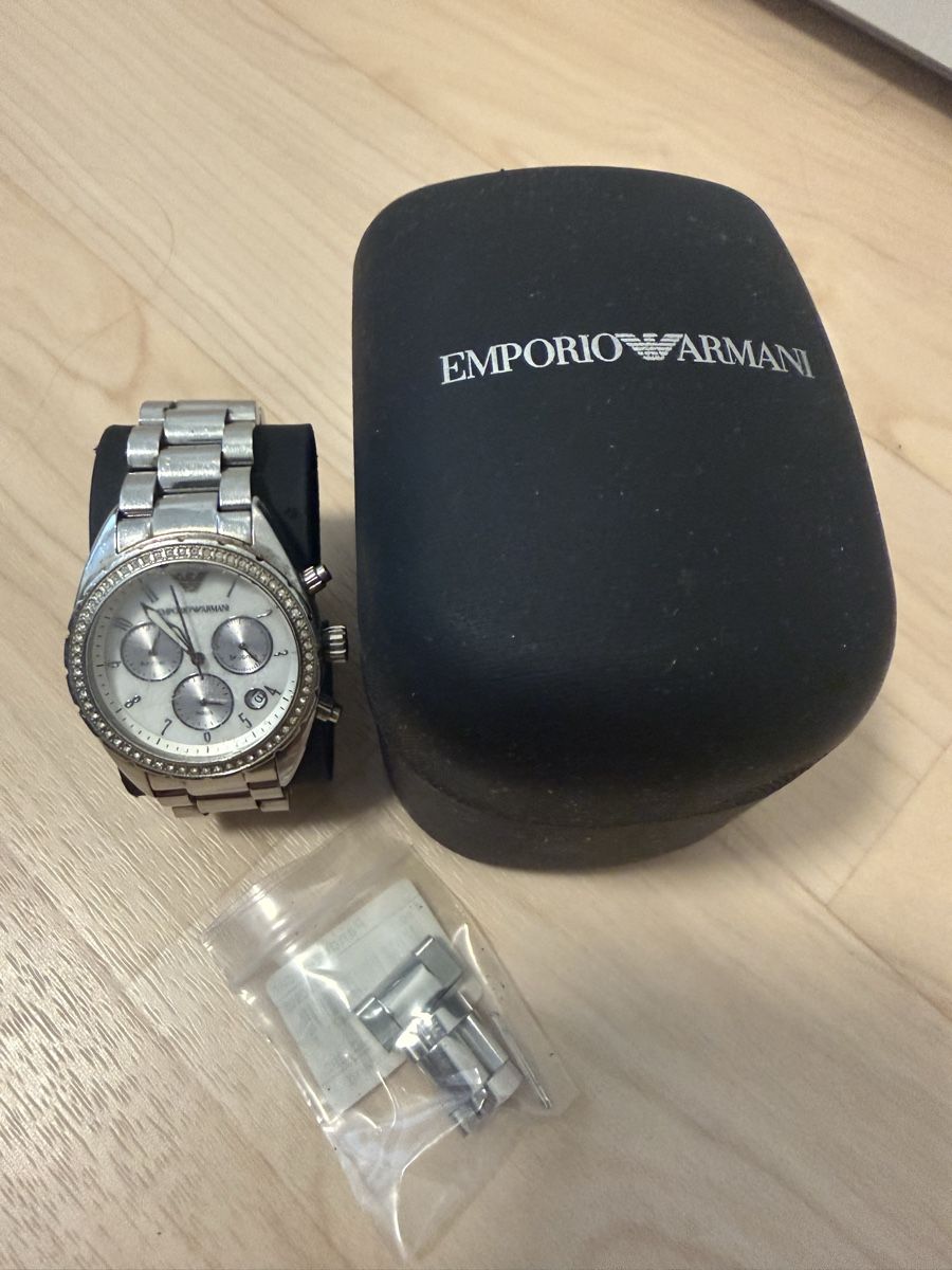 Armani Montres: Armani Armbanduhr – D'occasion à Siebnen par Body23 1