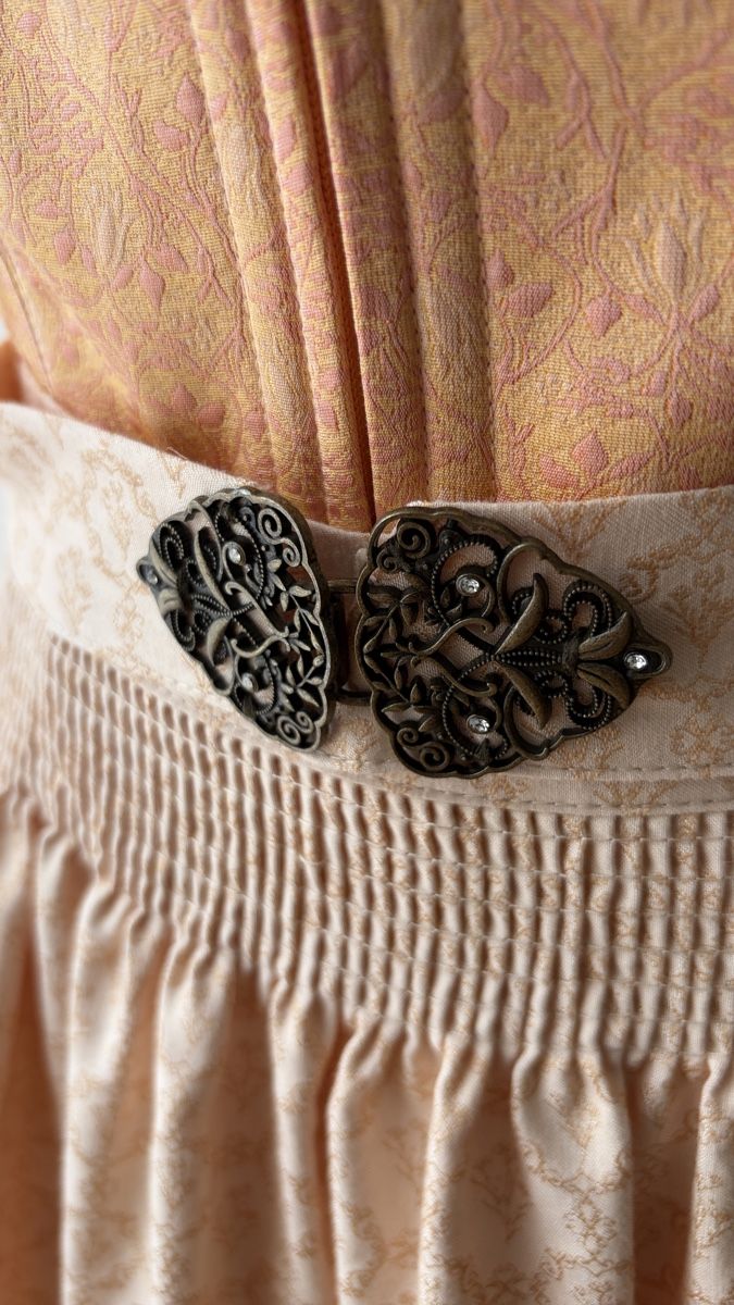 Kleider: Dirndl (von Julia Trentini) – Gebraucht aus Büron von B1893 2