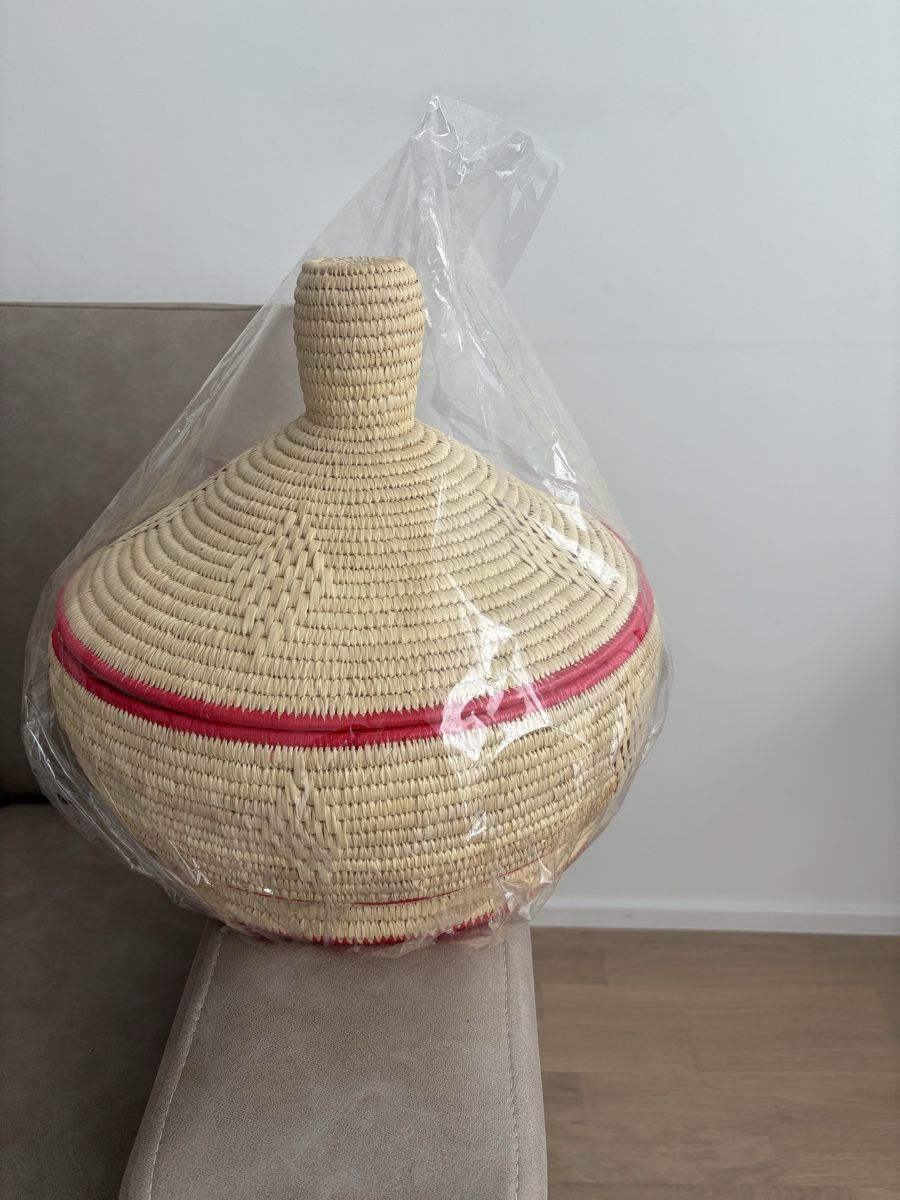 Altro per la casa: Handgefertigter Brotkorb aus Naturmaterial mit rotem Rand – Nuovo e nell'imballaggio originale da Basel venduto da tar92 5