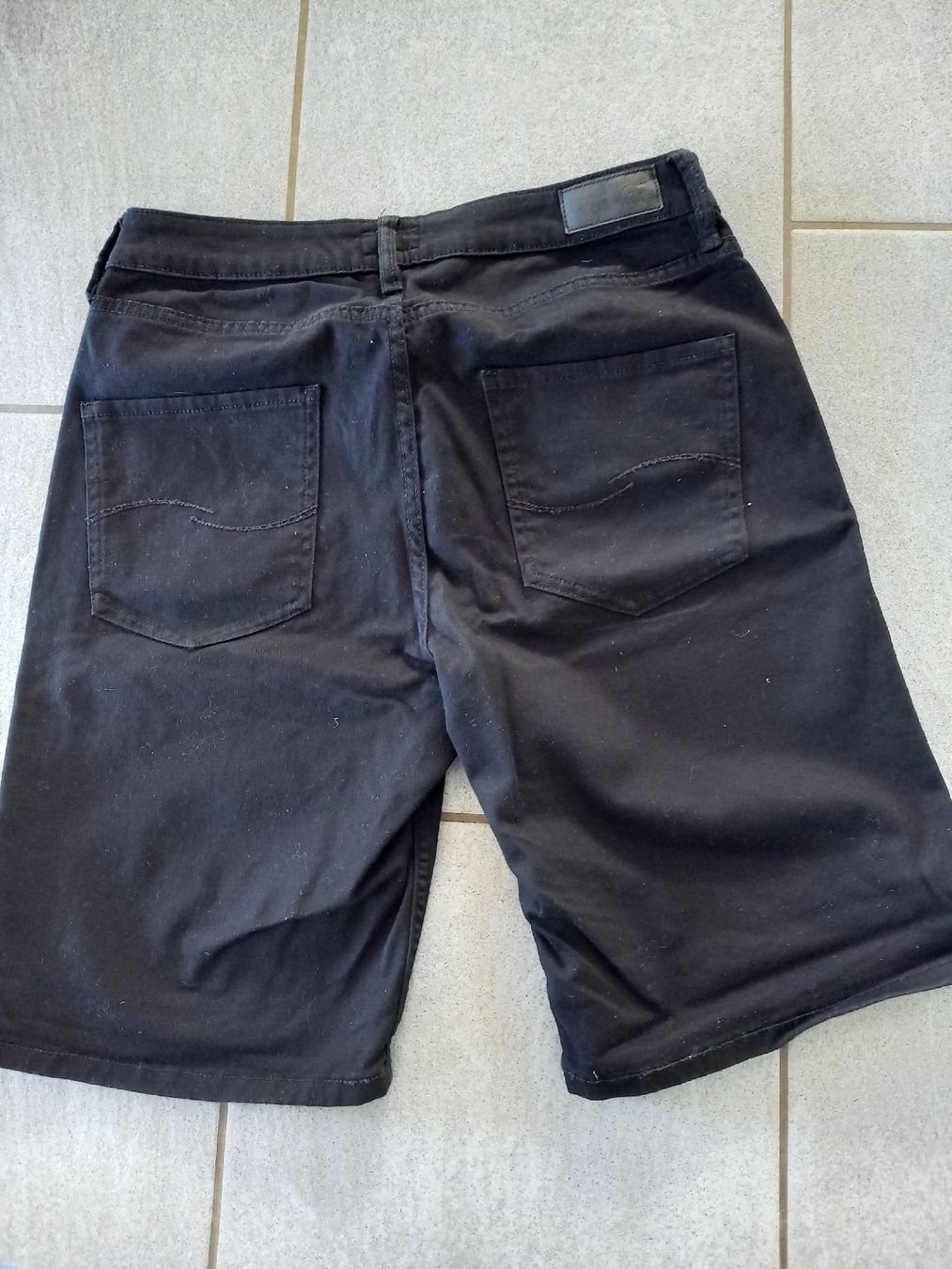 S.Oliver Jeans: Jeans schort s.oliver – Usato da Ruschein venduto da dom_nbr2 2