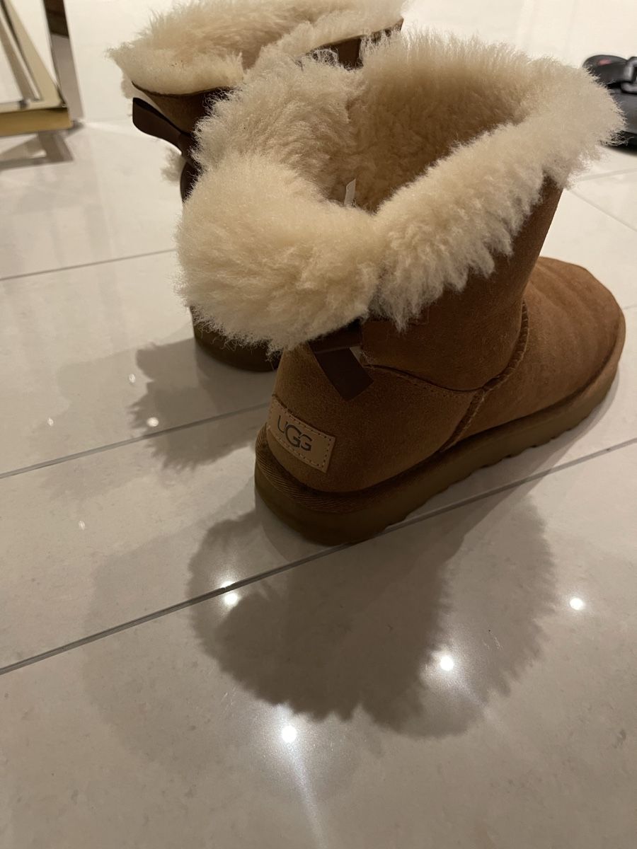 Ugg Damenschuhe: Ugg Boots Braun Gr. 38 mit Schleife – Gebraucht aus Spreitenbach von ayl_2s7b 3