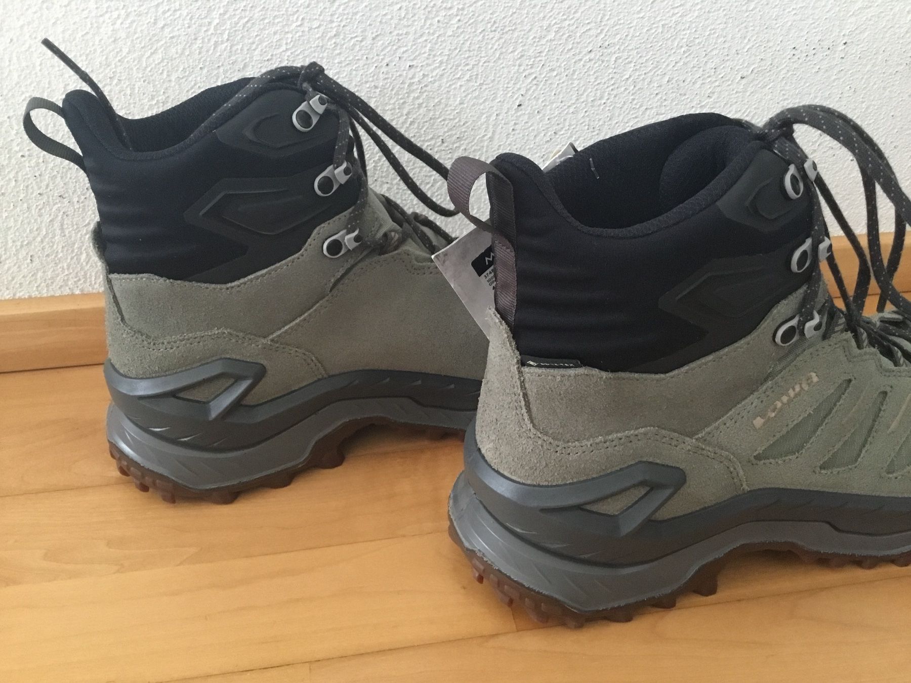 Lowa Herrenschuhe: Lowa Gore Tex Wanderschuhe, Men, Gr. 43.5, Neu – Neu (gemäss Beschreibung) aus Chur von Jacky17 7
