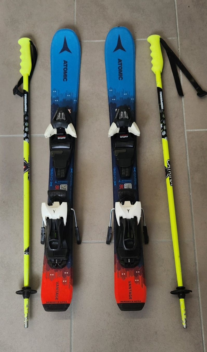 Atomic Sci: Ski mit Stöcken – Usato da Algetshausen venduto da pastud