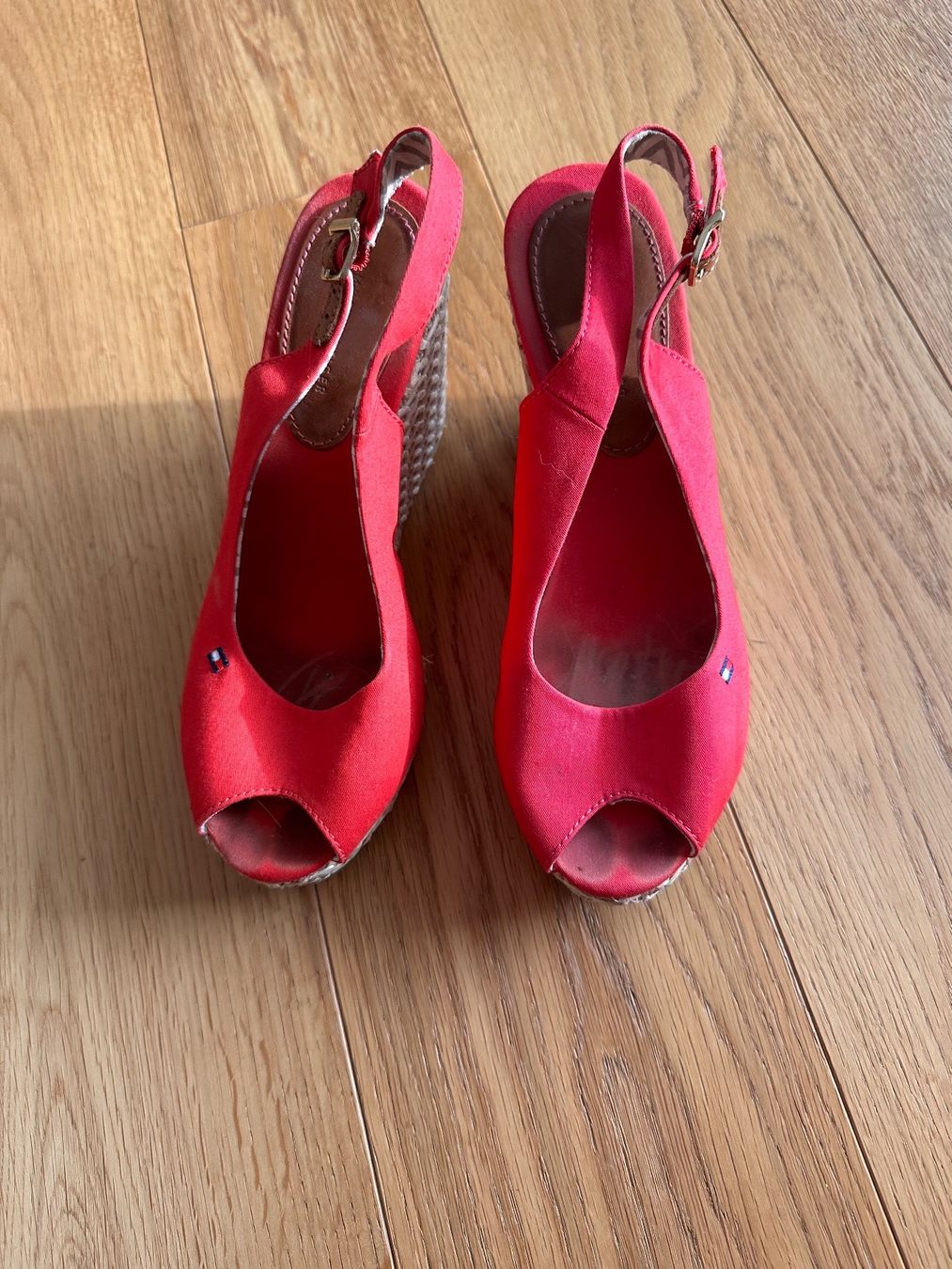 Tommy Hilfiger Chaussures femmes: Hilfiger Wedges 38 Tommy – D'occasion à Pfaffhausen par Klaras_second_hand 2