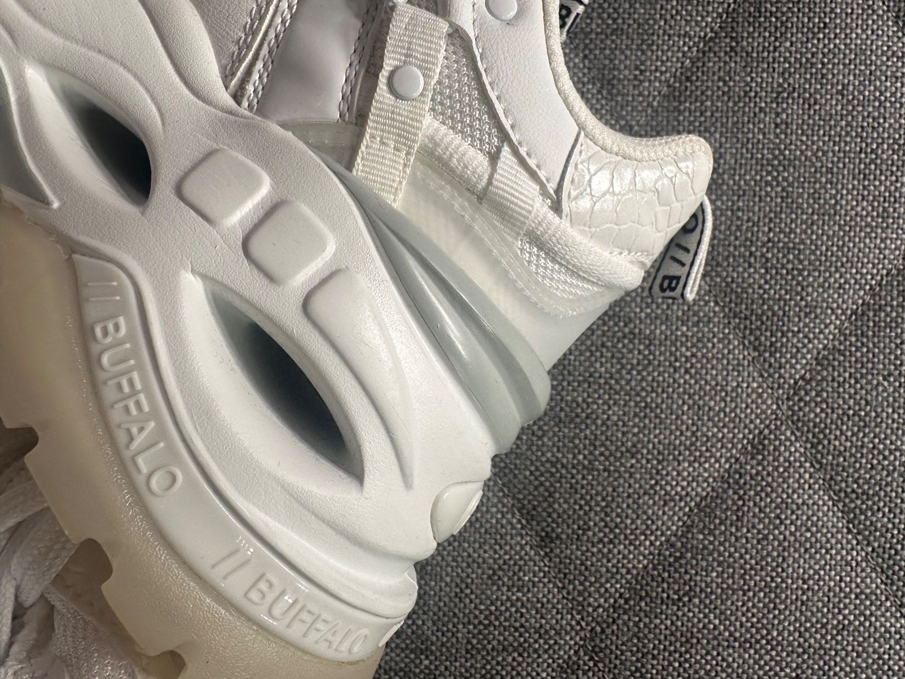 Buffalo Scarpe da donna: Buffalo Triplet Hollow – Nuovo e nell'imballaggio originale da Onex venduto da eri_jx6q 1