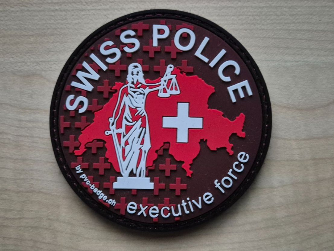 Swiss Plaquettes & Badges: Patch SWISS POLICE – Neuf (Voir description) à Lausen par playworld25
