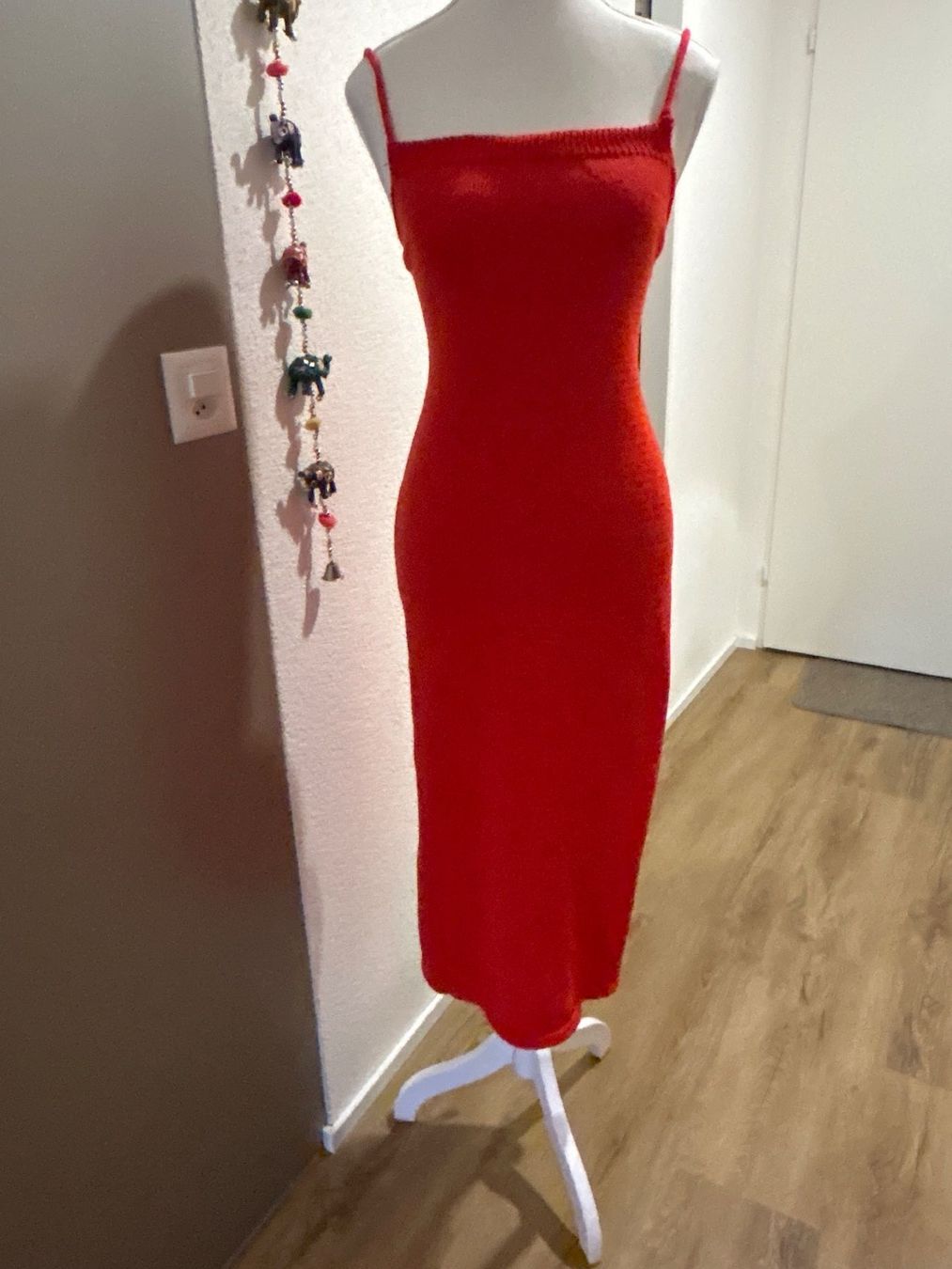 Vestiti: Strickkleid maxi mit Spaghettiträgern rot Grösse M – Usato da Brunnen venduto da Nala2929 2