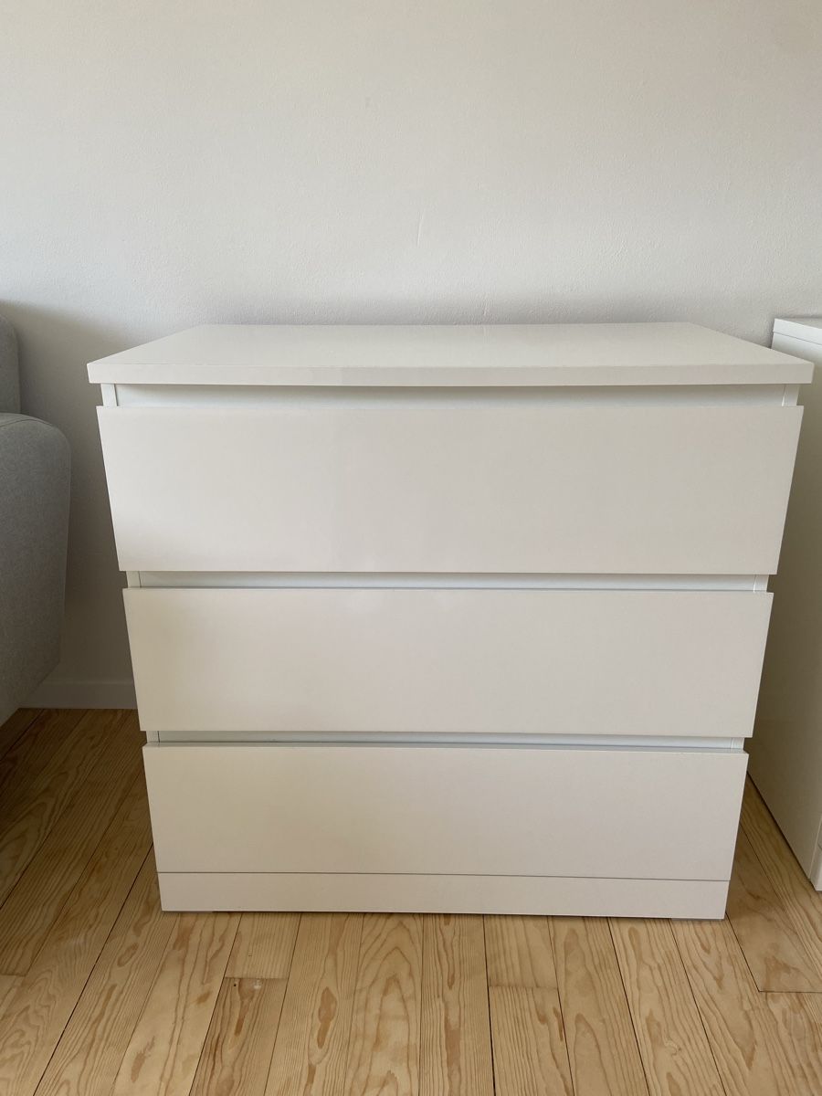Ikea Malm Kommode mit 3 Schubladen / Hochglanz Weiss (D'occasion) à Netstal pour CHF 49 – retrait uniquement