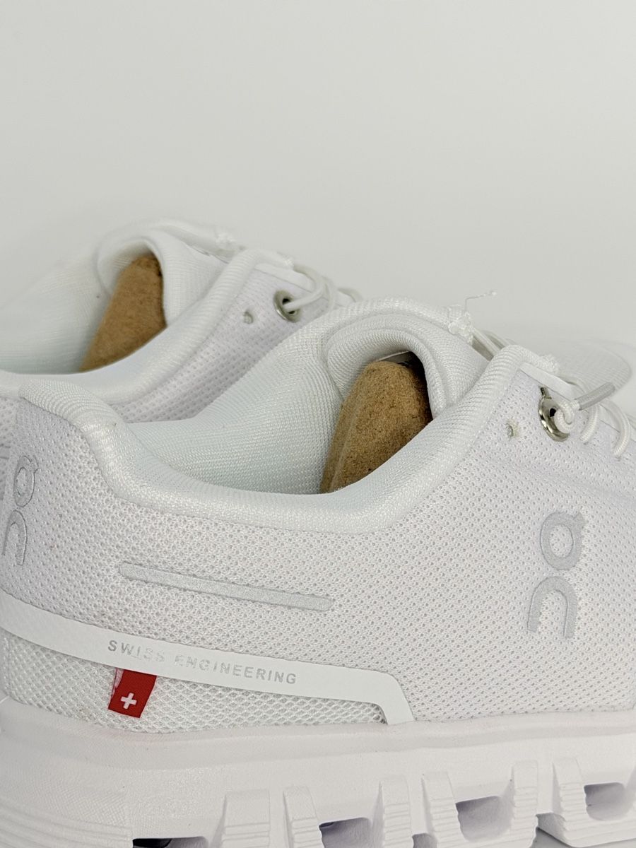 On Scarpe da donna: On Cloud 6 EU 38  – Nuovo e nell'imballaggio originale da Oberengstringen venduto da can_5gxb 2