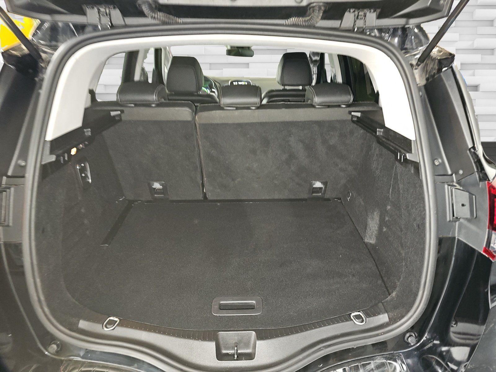 Renault Automobili: RENAULT Scénic 1.3 TCe 160 Intens – Usato da Conthey venduto da garagedunord 5