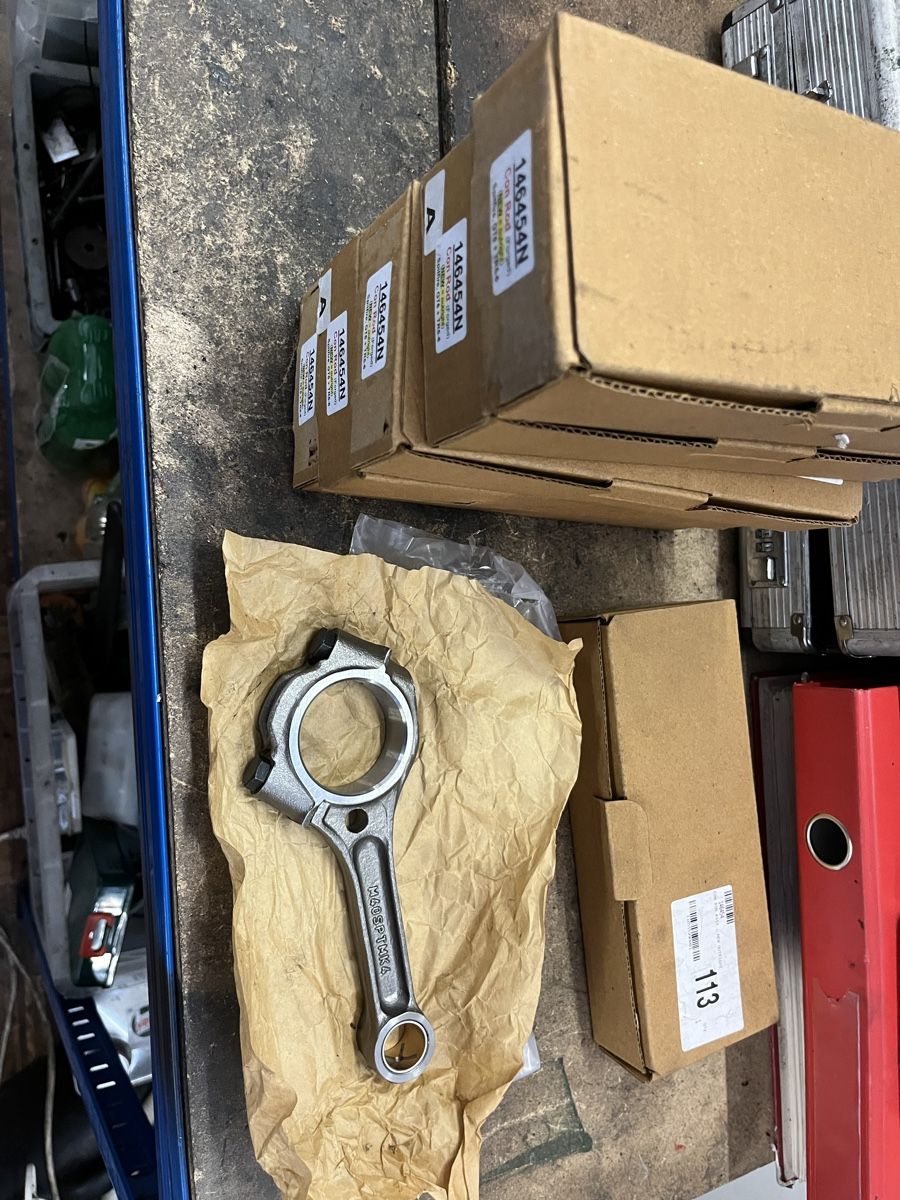 Triumph Tutti pezzi di ricambio auto: Triumph gt6 pleuel – Nuovo e nell'imballaggio originale da birsfelden venduto da tilac01