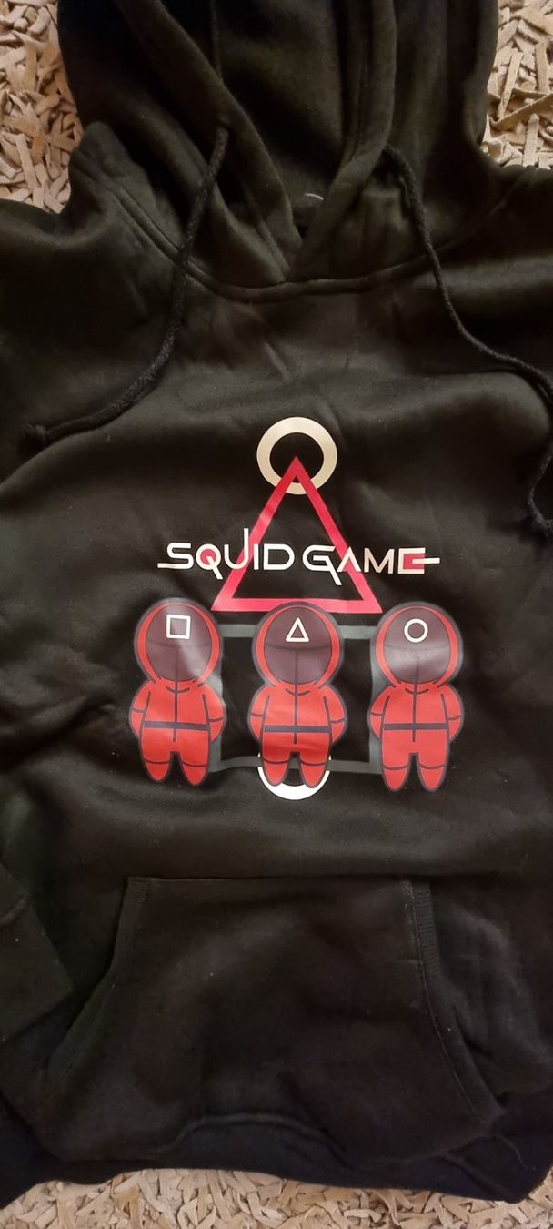 Pulls & Sweat-shirts: Squid Game Pullover Hoodie Kapuzenpullover schwarz rot grau – Neuf avec emballage d'origine à Wettingen par ray_boccia 8