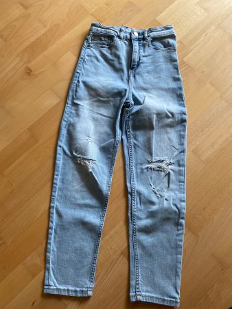 Jeans Gr. 146