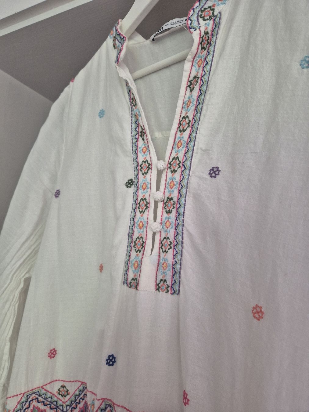 Zara Vestiti: 1 abito Zara e 1 H&M ,usate poche volte – Usato da Luzern venduto da jen_9s9n 6
