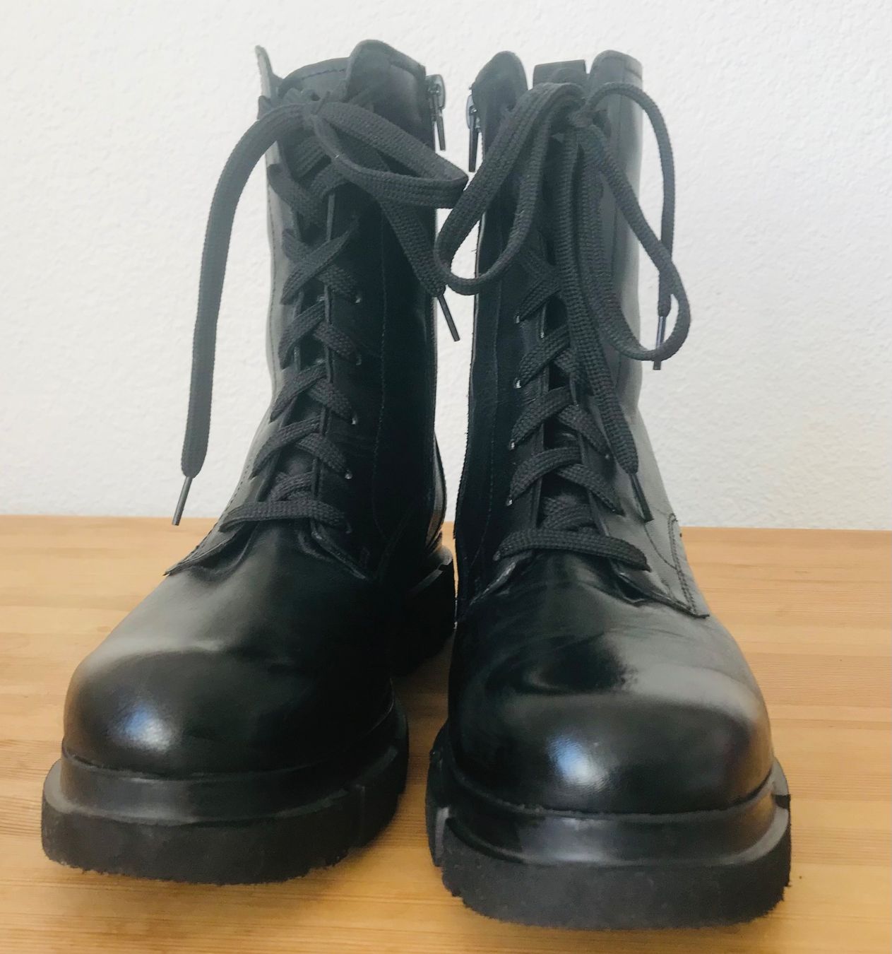 Bugatti Scarpe da donna: Bugatti Stiefeln /Stiefeletten, Gr.38, schwarz, echtes Leder – Usato da Zürich venduto da KEEPINSPIRED 9