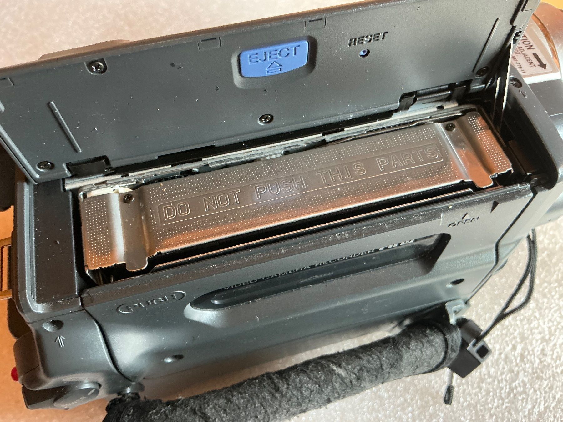 Sony Videocamere: sony Hi8 Videokamera , Camcorder – Usato da Altnau venduto da mar_kfk2 8