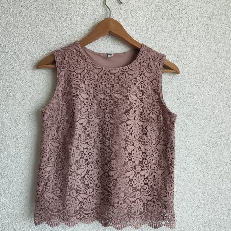 Spitzen -Top, von Uniqlo, neu