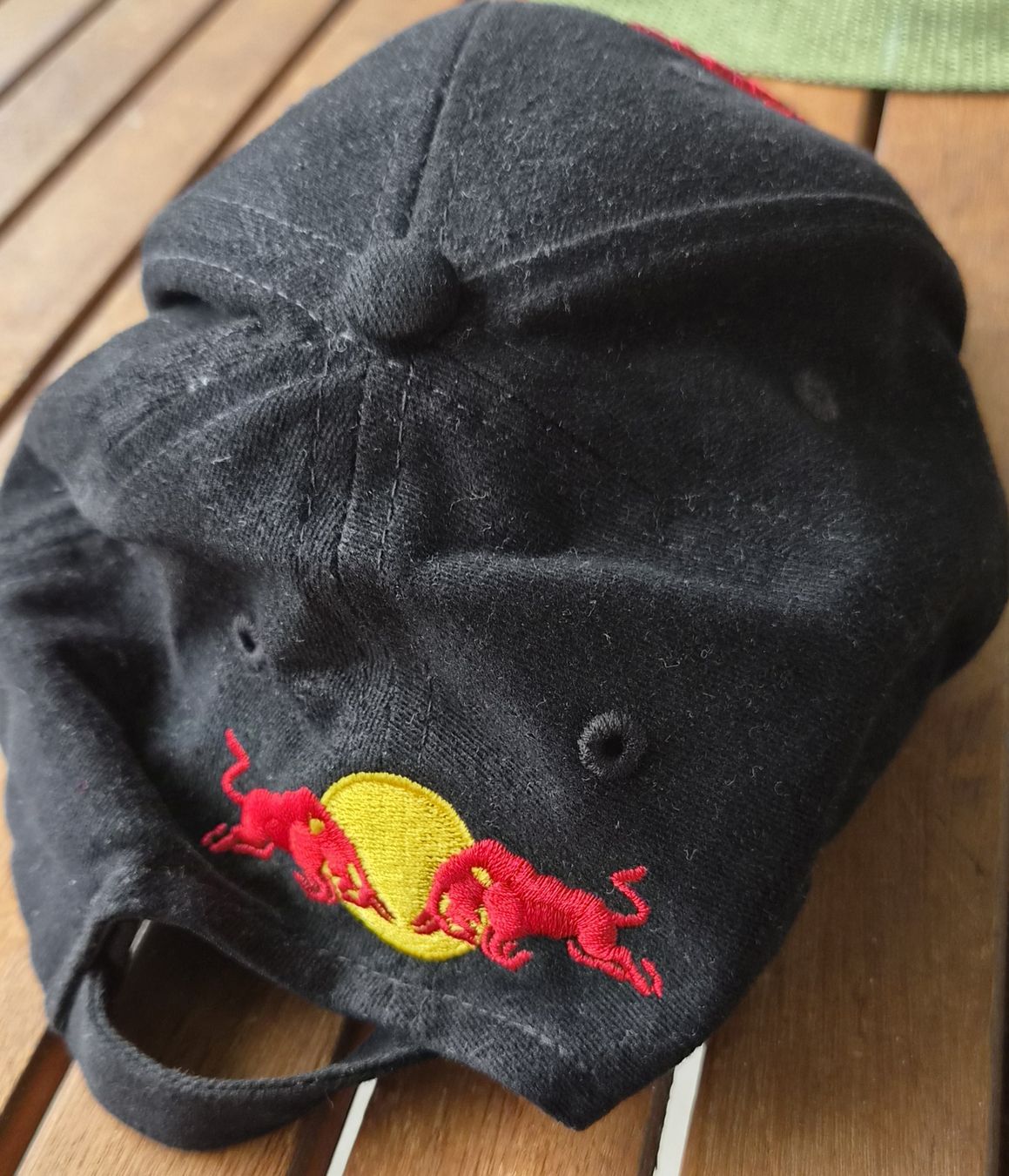 Altro in  Abbigliamento & Accessori: Red Bull cap schwarz – Usato da Unterseen venduto da rej_lnk9 2