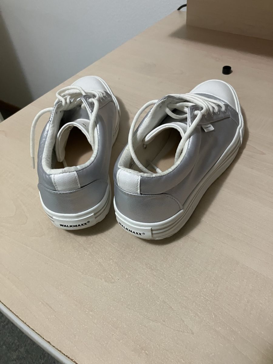 Scarpe da donna: Walkmaxx Schuhe – Usato da Emmenbrücke venduto da nne_hm9j 1