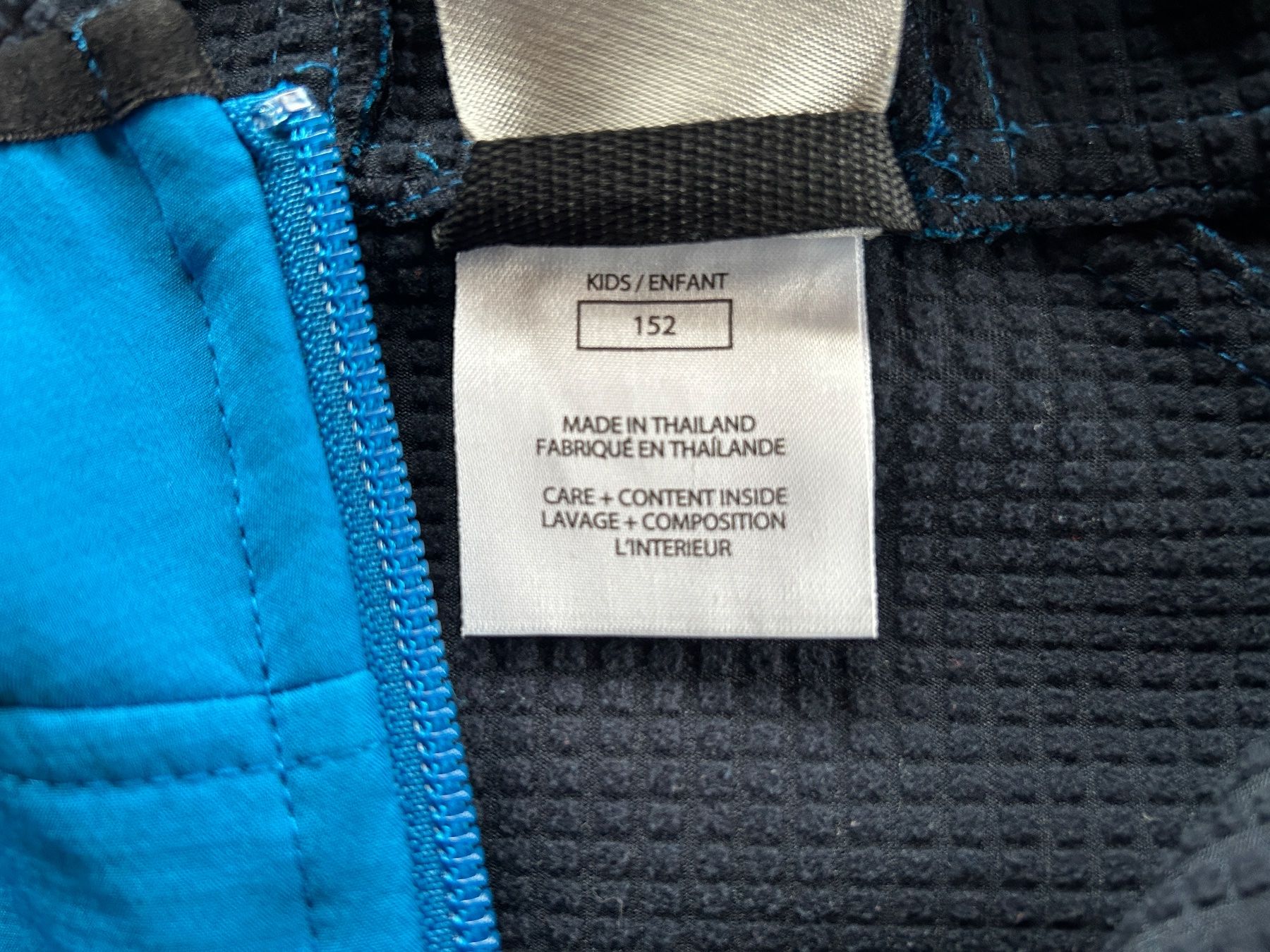 Jack Wolfskin Jacken & Mäntel: Blaues Kinderjäggli Grösse 152 – Gebraucht aus Grosswangen von che_gr 1