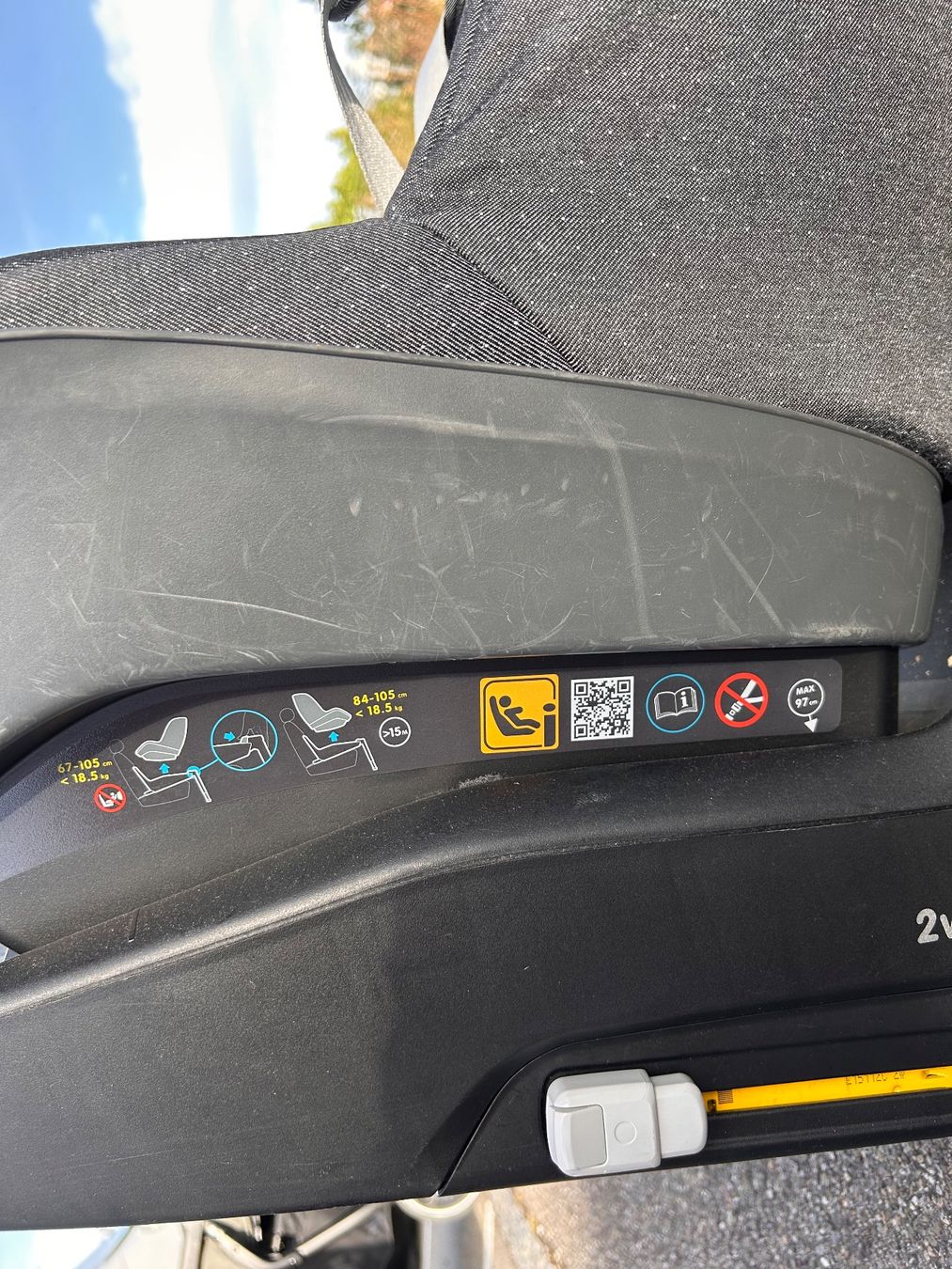 Maxi-Cosi Seggiolini per auto: Maxi-Cosi 2WayFix Basisstation schwarz gebraucht – Usato da Allschwil venduto da ell_g299 3