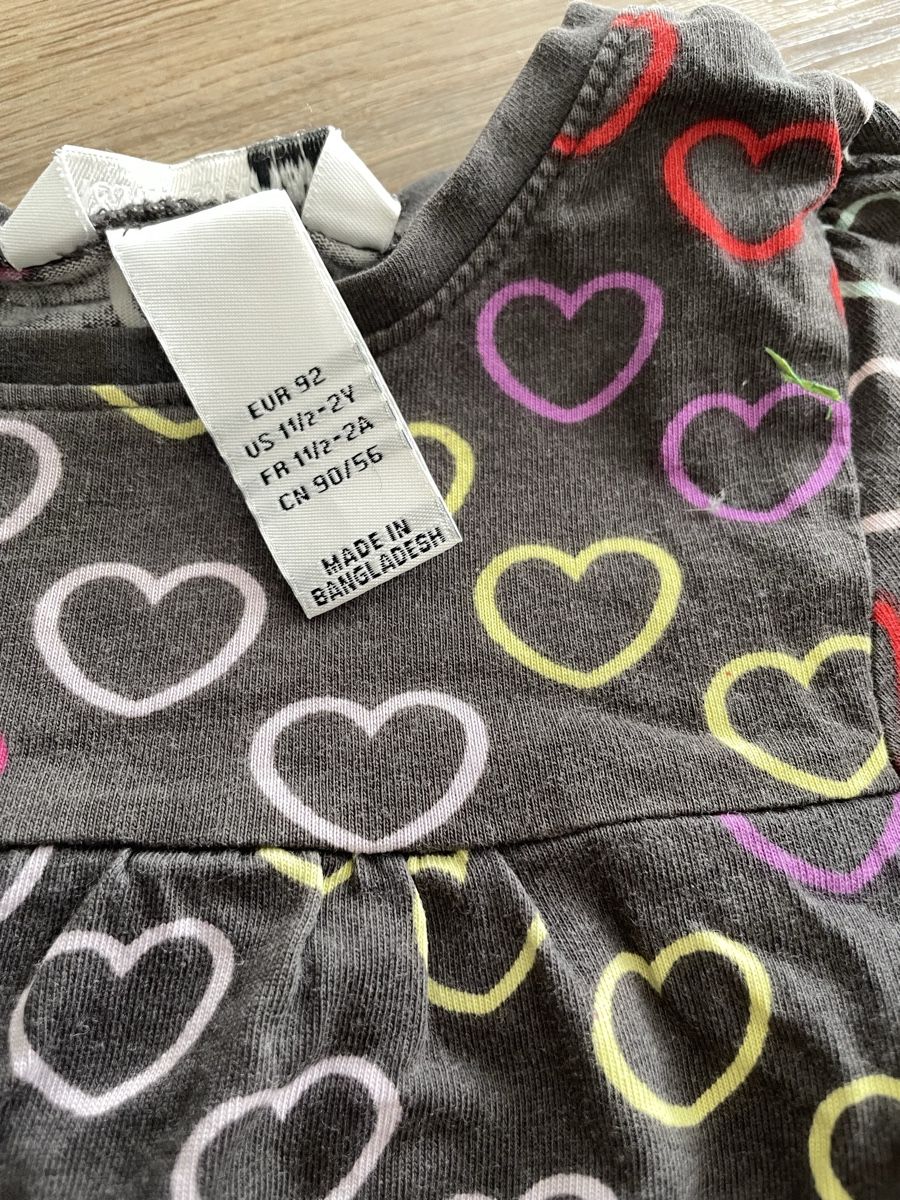 H&M Robes et jupes: Kleid Gr.92 – D'occasion à Breitenbach par oli_hm96 2