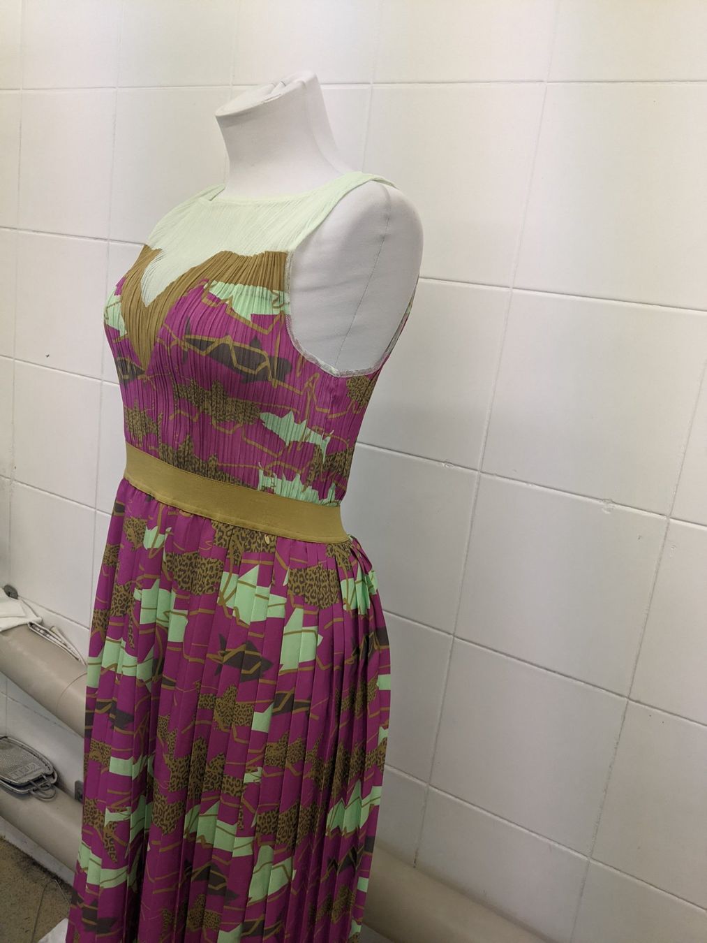 Vestiti: Farbiges Damenkleid Gr 38 / 40 – Nuovo (secondo la descrizione) da Langnau am Albis venduto da Judithsebi 2