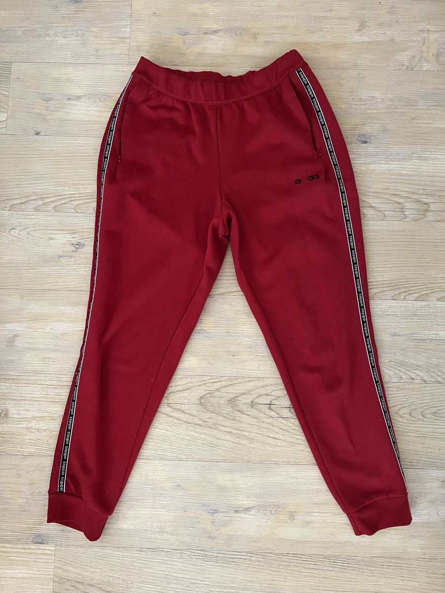 Adidas Pantaloni: Adidas Trainingshose Rot – Usato da Adelboden venduto da Second_Life_CH