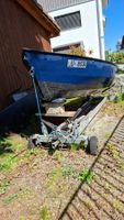 Fischerboot mit Trailer