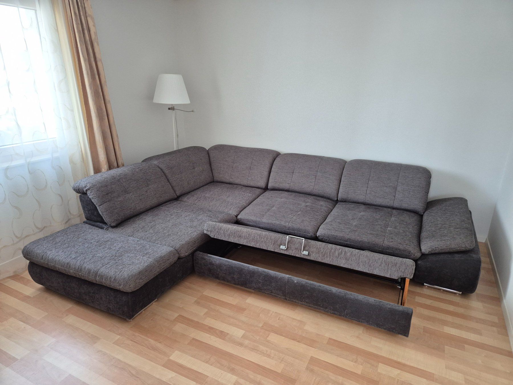 Divani: Grosses Eckbettsofa mit Bettkasten – Usato da Gossau ZH venduto da alex_2ric 2