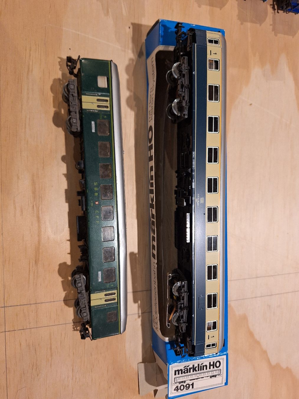 Märklin Modellini di ferrovie: Personenwagen – Usato da Heerbrugg venduto da Gjupi